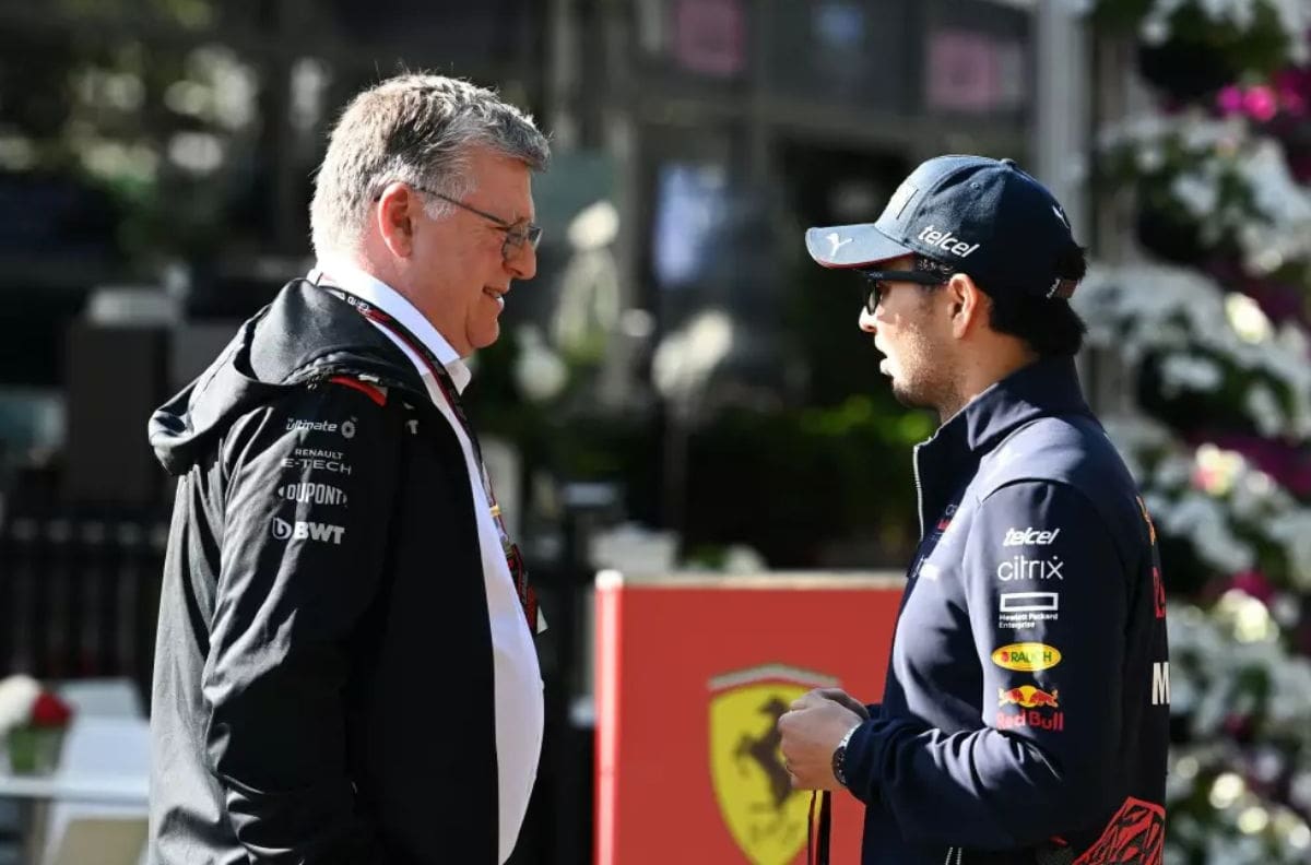 La suplica de Checo Pérez a los equipos de Fórmula 1 tras el despido de Otmar Szafnauer