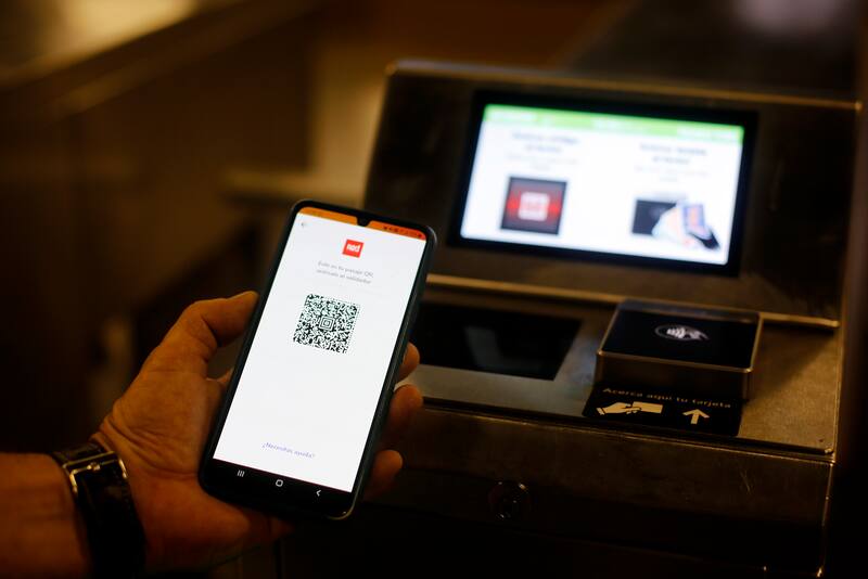 Con la App de Red y Banco Estado paga tu pasaje en el transporte público.