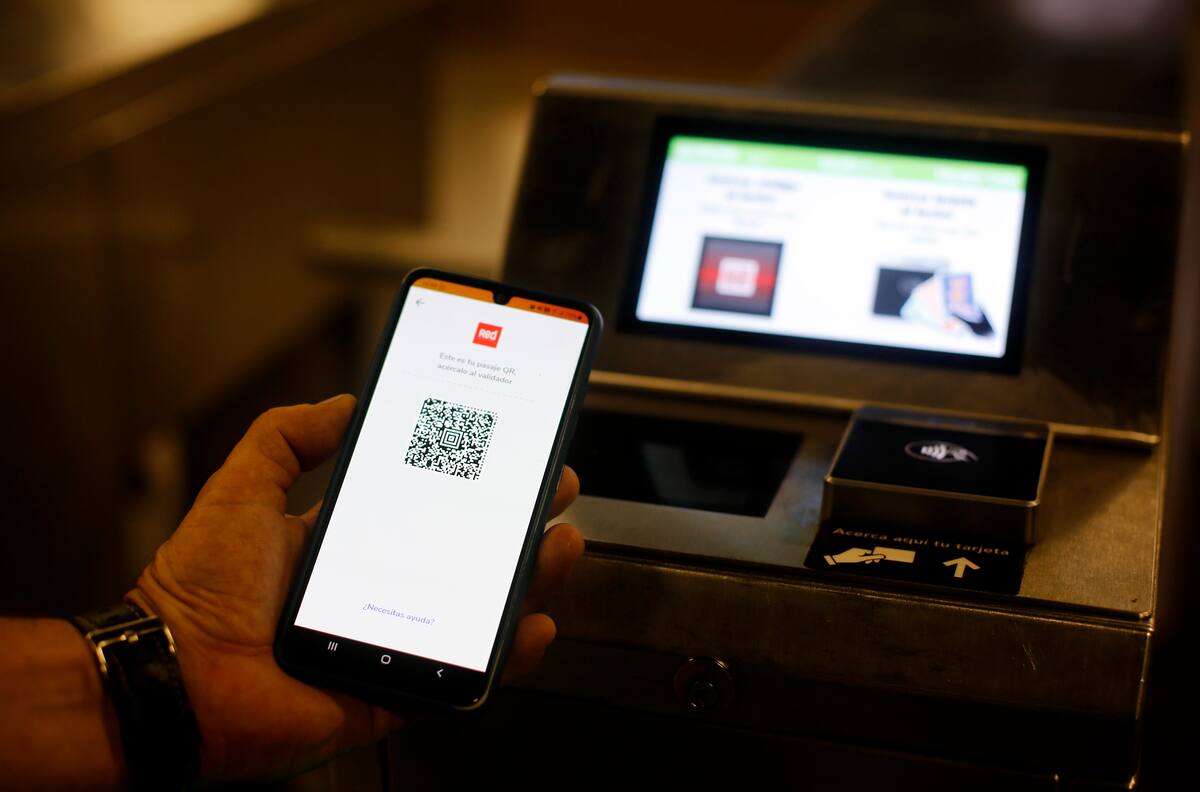 ¿Cómo pagar el Metro y la micro con tu celular con el código QR?