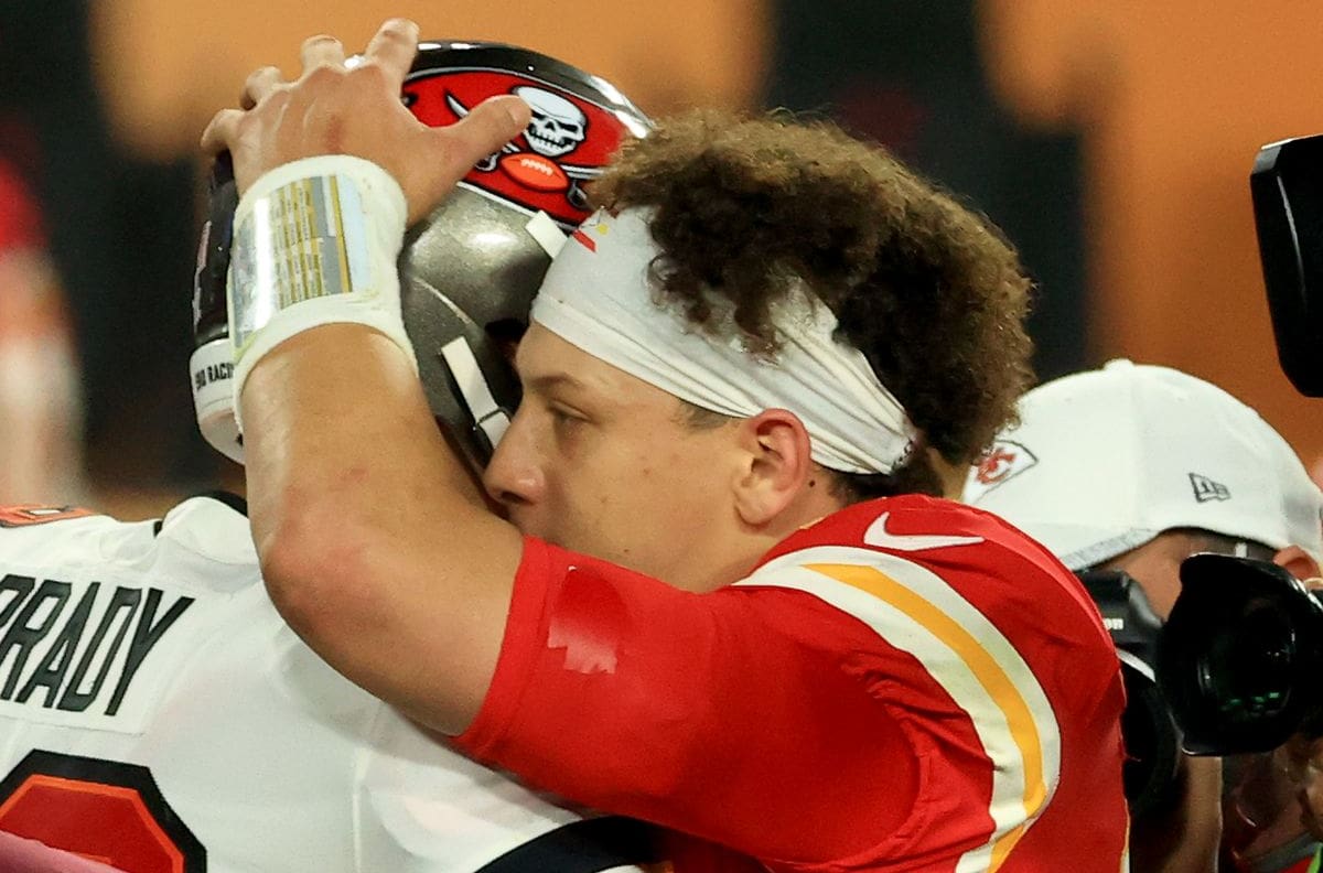 Patrick Mahomes igualó histórico récord de Tom Brady rumbo a Super Bowl LVII