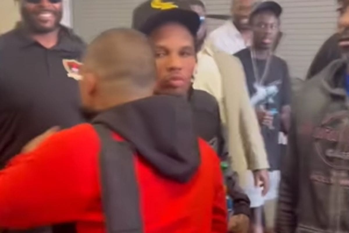 'Pitbull' Cruz buscará una pelea contra el que resulte ganador (Captura de video)