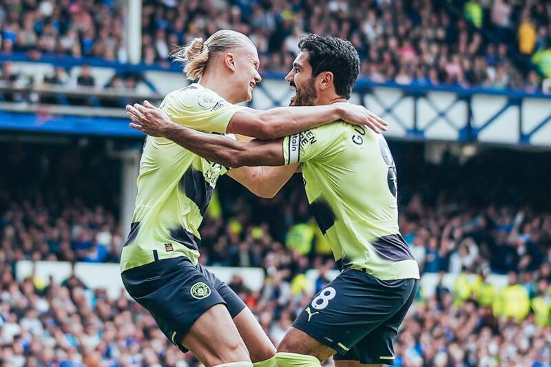 Haaland anotó el segundo para el City tras un centro de Gundogan