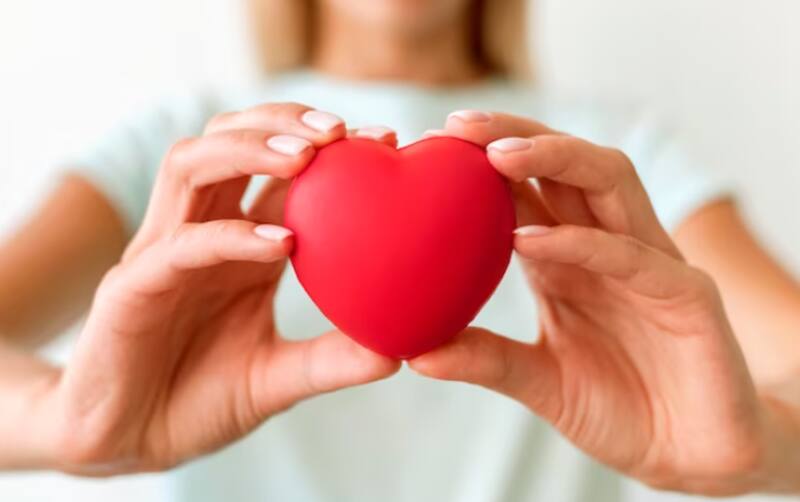 Mantener tu corazón sano depende de varios factores. Créditos: Freepik