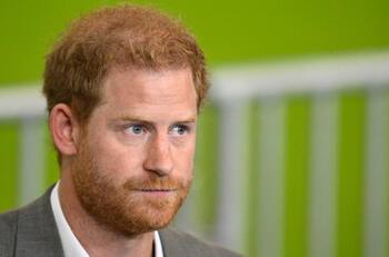 La mayoría de los británicos quieren que el príncipe Harry salga de la línea de sucesión de la Corona, según encuesta