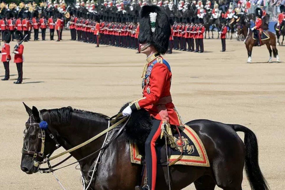 El heredero al trono encabezó el ensayo de lo que será el primer Trooping the Color de Carlos III como rey.