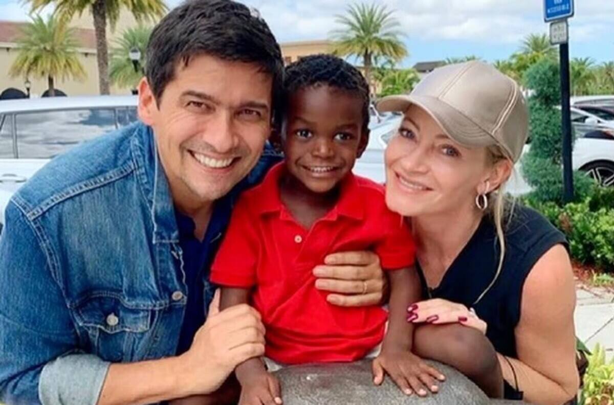 “¡Vamos al cole!”: Rafael Araneda y su hijo, Benjamín, viajaron en bicicleta rumbo a sus primeros días de escuela