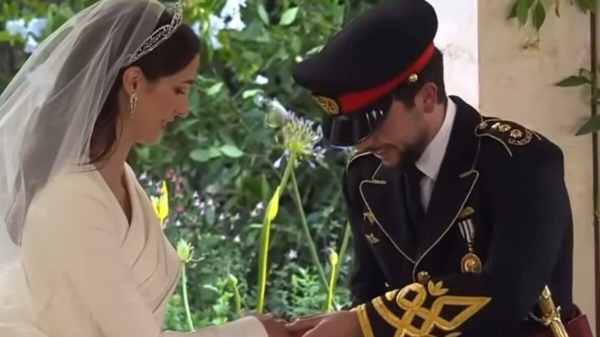 Así fue el impresionante pastel de boda del príncipe Hussein y Rajwa Al Saif de Jordania