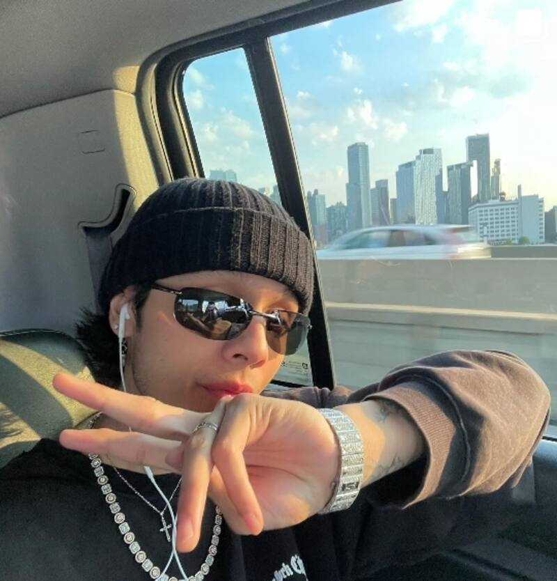 El artista de 17 años hizo una colaboración con Christian Nodal, que saldrá al público el próximo 27 de julio.