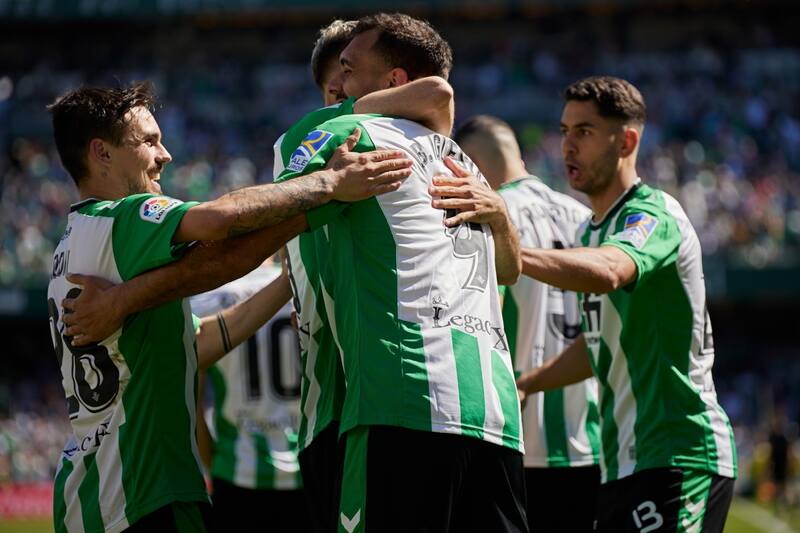 Real Betis continúa su lucha para clasificar a la siguiente edición de Champions League.