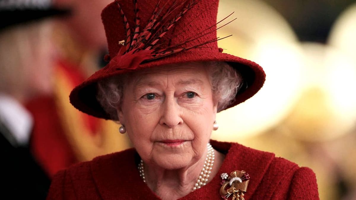 Las primas de la reina Isabel II que fueron encerradas en un psiquiátrico y declaradas muertas