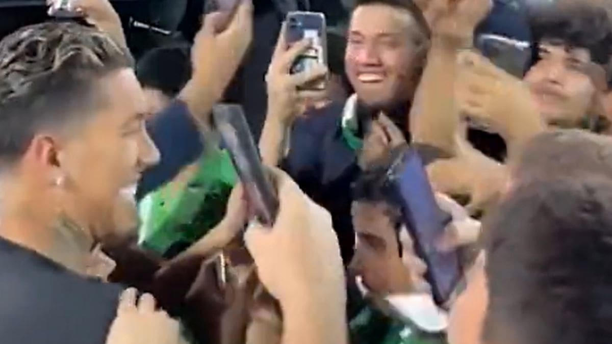 VIDEO | Locura entre los hinchas de Al-Hilal al ver a su nuevo ídolo Roberto Firmino