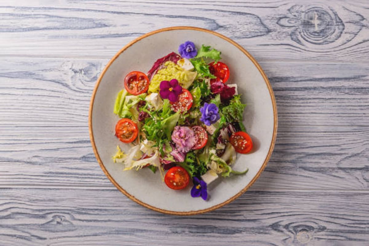 Estas son algunas flores comestibles.