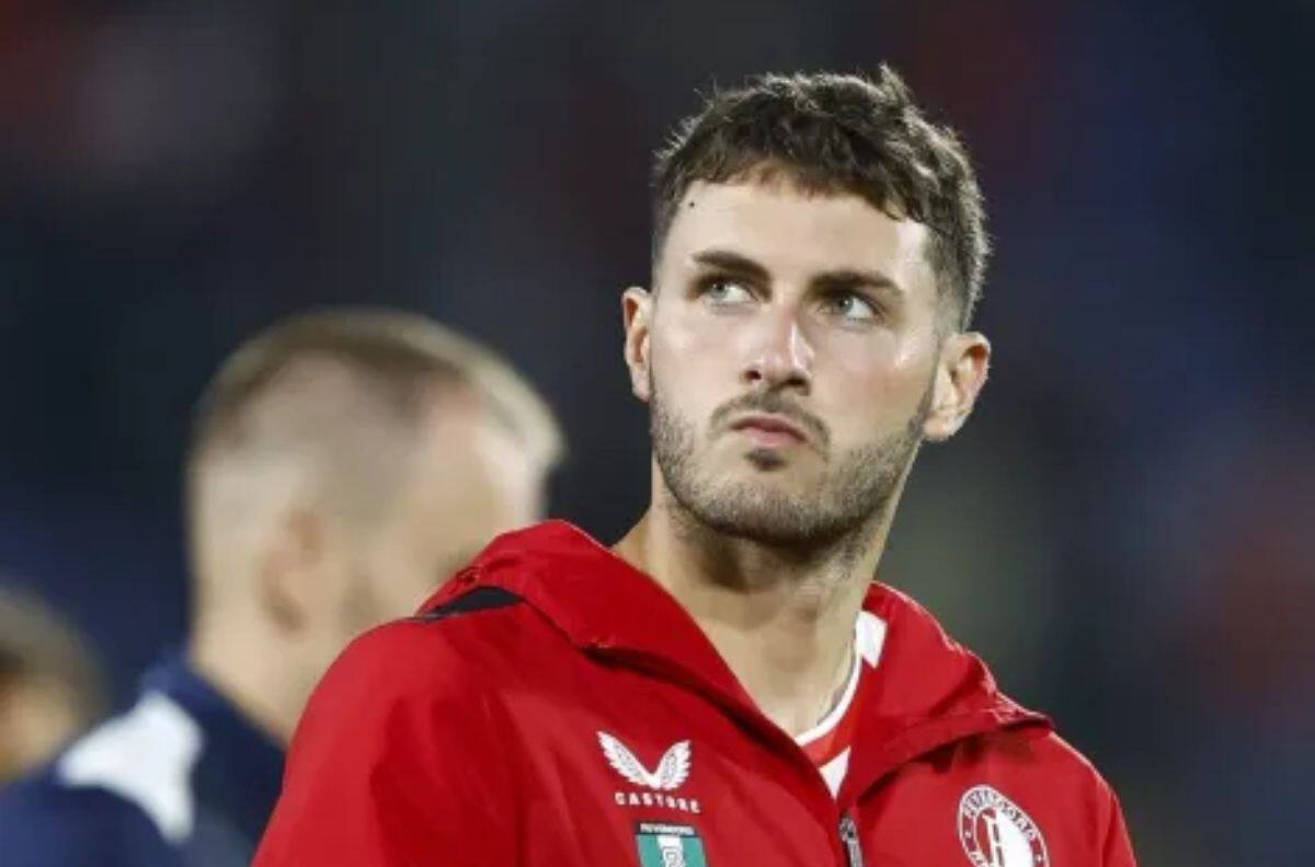 La mentalidad de Santiago Giménez que tiene sorprendido a propios y extraños