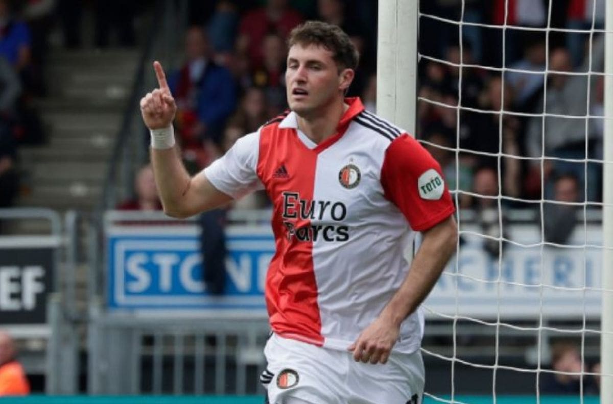 VIDEO | Así fue el gol con el que Santiago Giménez hizo historia en Europa con el Feyenoord