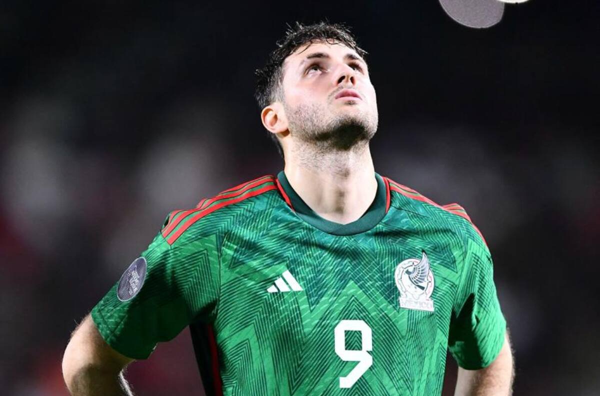 VIDEO | Así fue la increíble falla de Santiago Giménez frente a Surinam que podría apartarlo del 11 titular del TRI