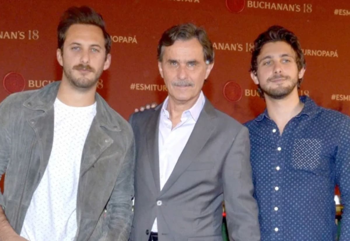 son fruto del matrimonio entre Christian Bach y Humberto Zurita.