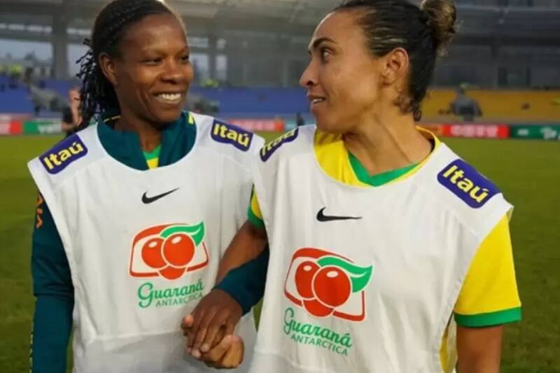Marta y Fomiga, dos leyendas del fútbol Mundial.