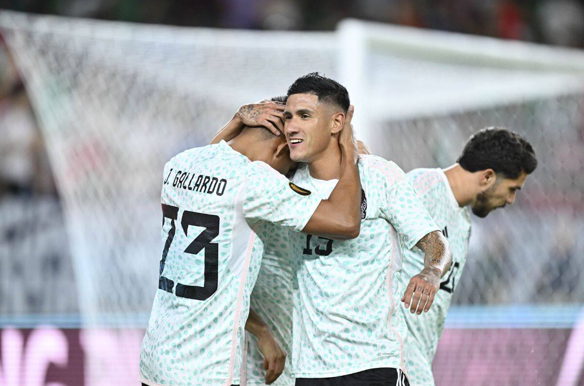 México golea a Haití y es líder del Grupo B de la Copa Oro