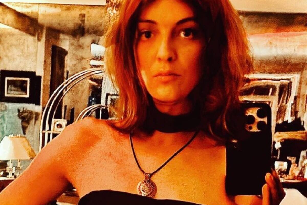 Sheila Devil, hija de Camilo Sesto, preocupa por lo descuidada que tiene la mansión que le dejó su papá en Torrelodones. / Instagram: @shelaw123