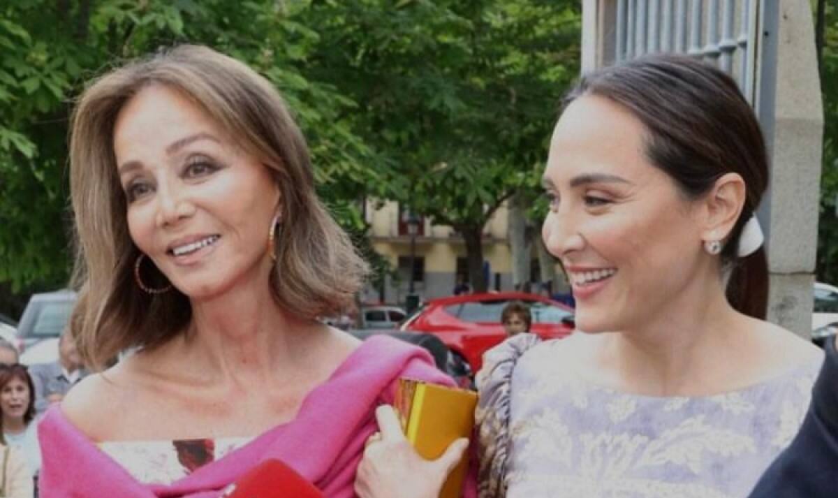 Falcó reunirá a sus hermanos Enrique, Chabeli y Julio en su próxima boda en julio