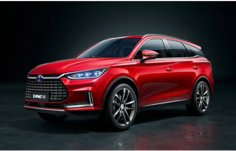 Los autos eléctricos que ofrece una tienda departamental.