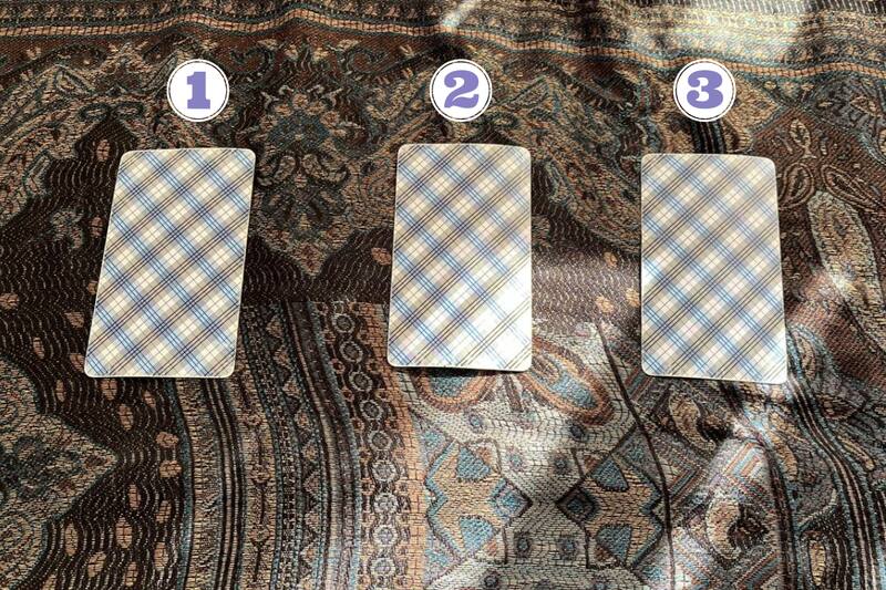 Escoge una carta y descubre un consejo para este 4 de junio.