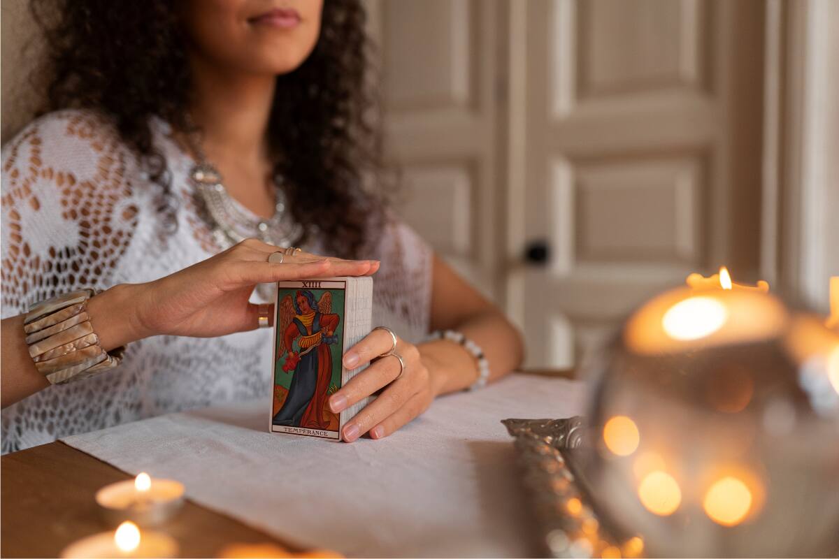 ¿Qué carta escoges? Descubre cómo te irá durante este 4 de junio.