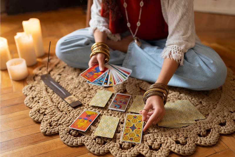 ¿Cuál es la carta del Tarot que escogerás para que guíe tu comienzo de semana?