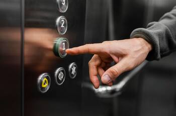 Conoce más sobre el juego del ascensor de TikTok