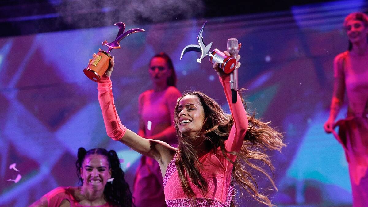 Festival de Viña 2023: Tini convirtió en un corista más al joven “monstruo” de la Quinta Vergara