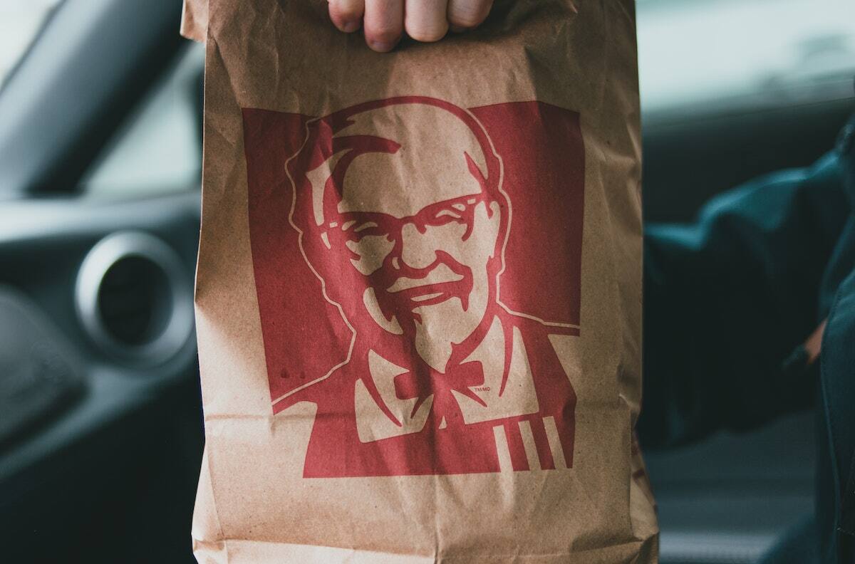 Así puedes conseguir pollo gratis en KFC, según una tiktoker