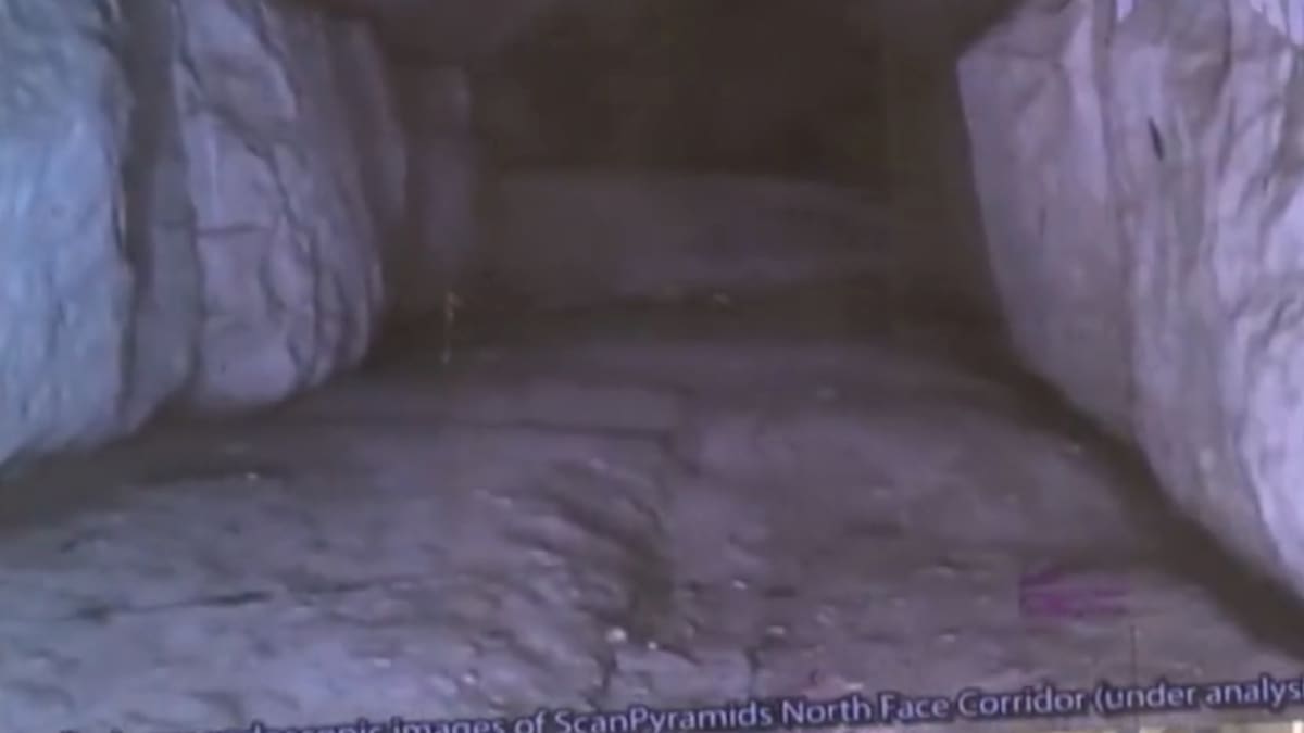 VIDEO | Descubren un nuevo túnel en la pirámide del rey Keops en Egipto