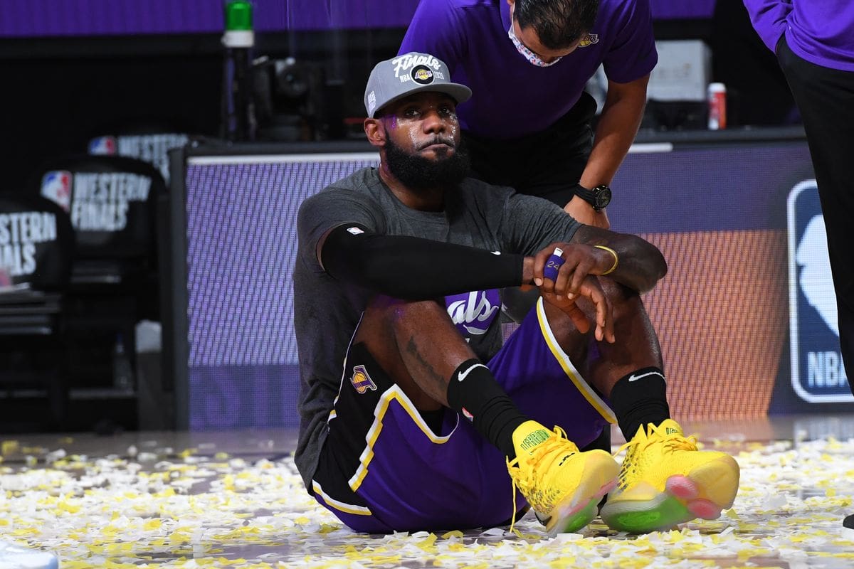 LeBron James no pudo mantener la racha de cinco victorias seguidas en el All Star Game