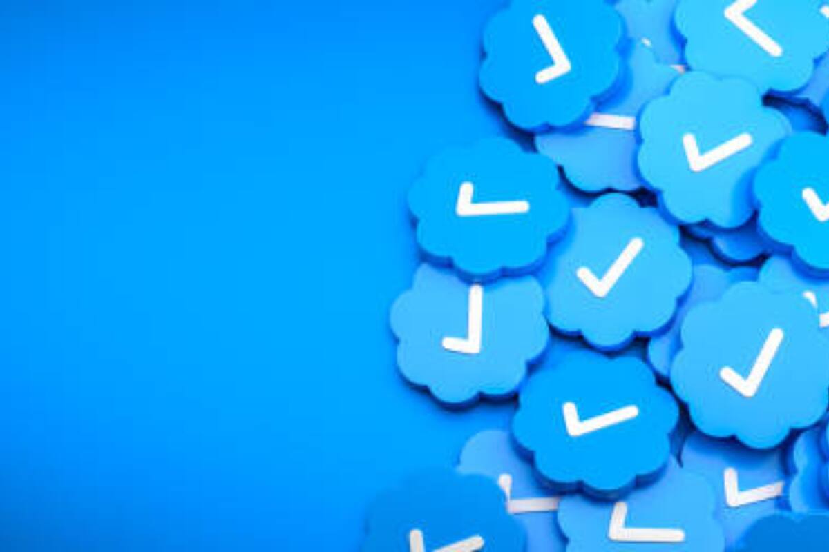 Famosos le dicen adiós a verificación en Twitter.