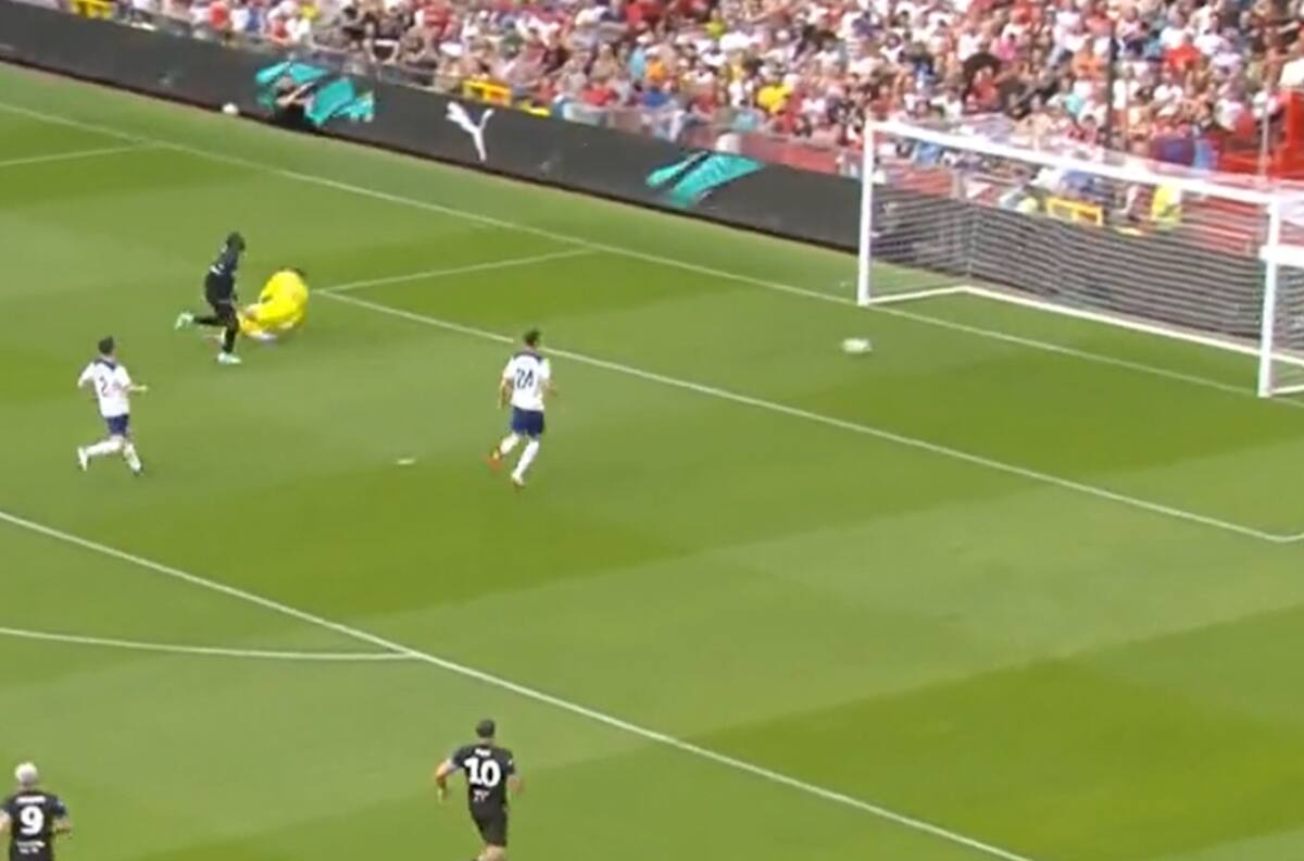 VIDEO | Usain Bolt convirtió un golazo en partido benéfico de la UNICEF