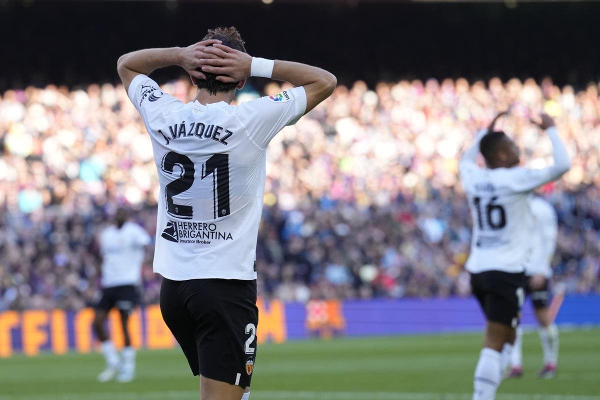 Valencia vive una temporada para el olvido en La Liga.