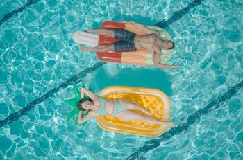 Luce una piel radiante y humectada para este verano con estos cinco simples pasos