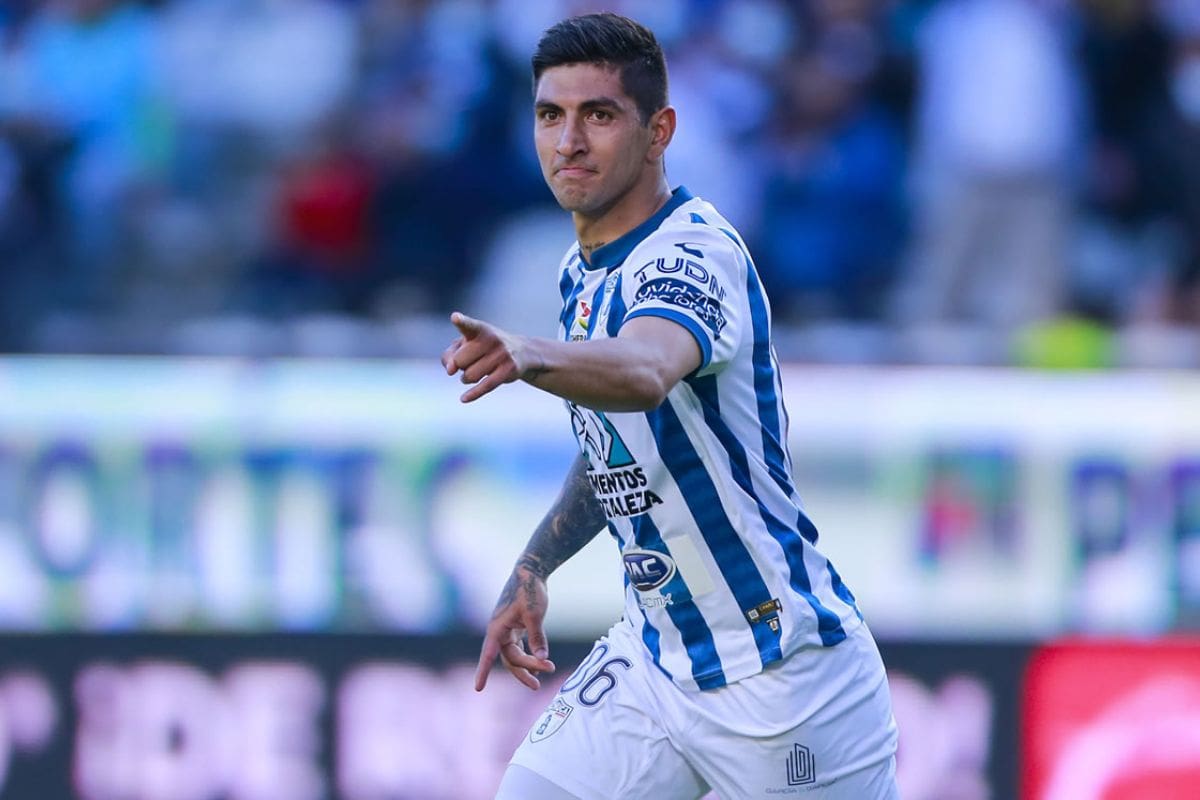 El mediocampista mexicano ahora juega para las Chivas.