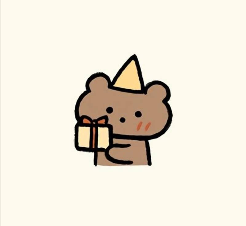 Los dibujos bonitos son una hermosa manera de desear feliz cumpleaños por WhatsApp.