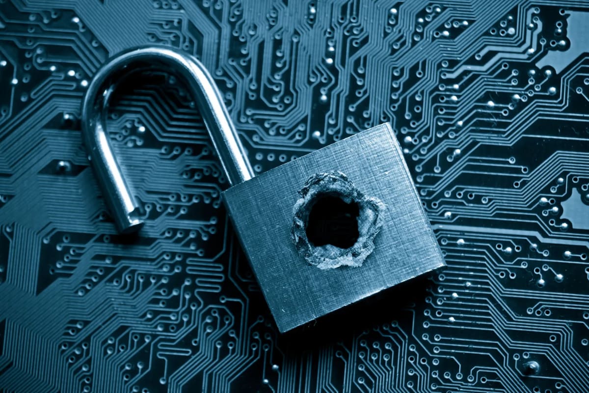 Aprende a ocultar tu señal y así evitar el acceso de personas desconocidas.