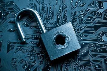 ¿Cómo ocultar la red WiFi para evitar el robo de tu internet?