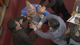 [VIDEO] Legisladores de Bolivia se pelean a golpes en plena Asamblea