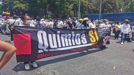 Familias protesta en CDMX por medicamentos oncológicos