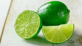 ¿Qué pasa en tu cuerpo si consumes jugo de limón todos los días?