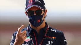 Checo Pérez festeja la pole de Red Bull: Lo principal era apoyar a Max