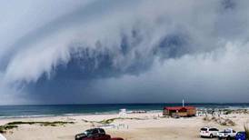 VIDEO | Así se vio el espectacular fenómeno meteorológico en playa de Tamaulipas