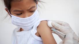 Por primera vez, prueban vacuna contra COVID-19 de AstraZeneca en niños de 6 años